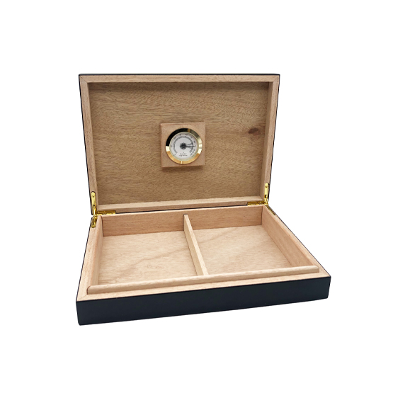 Havana House Montecristo Humidor – 25 Cigar Capacity - Image 2